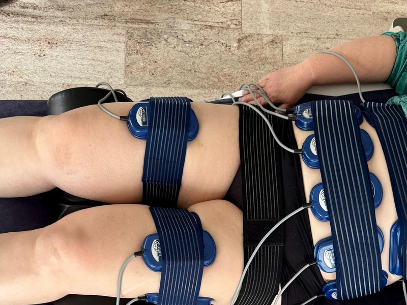 DiViNiA Ultra behandelruimte en bank Heeel-Vitaal Nijverdal